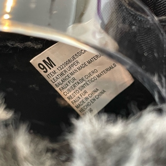 KHOMBU “Jessica” Black ankle booties with grey fur Size 9 - Picture 2 of 8